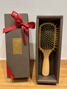 Yuan Jin Hao Hair Brush