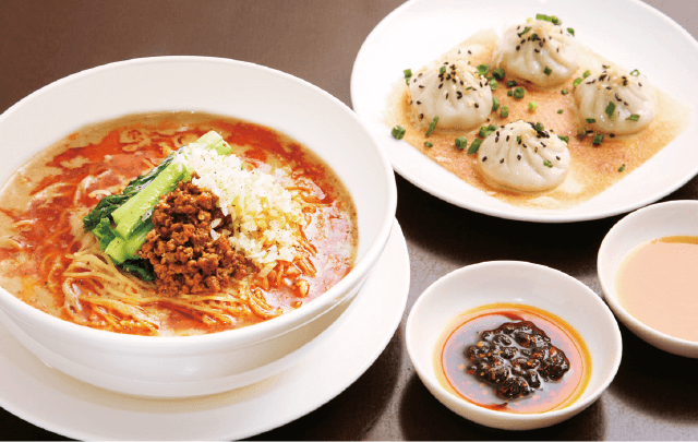 带翅烧小笼包鼎's  (Din's)
